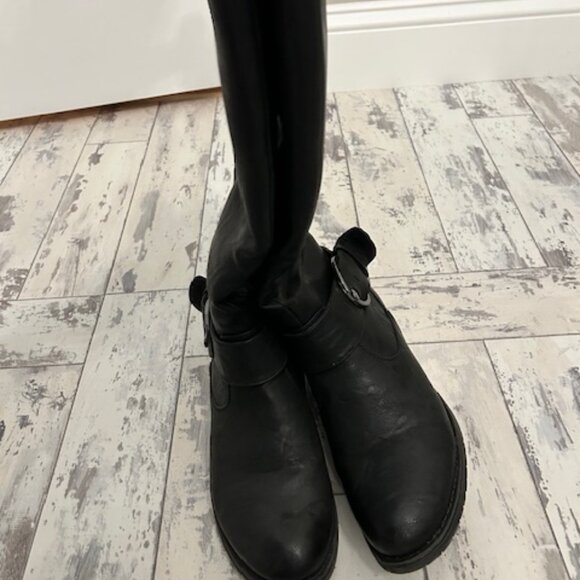 Black Boots with Buckle - Picture 3 of 5